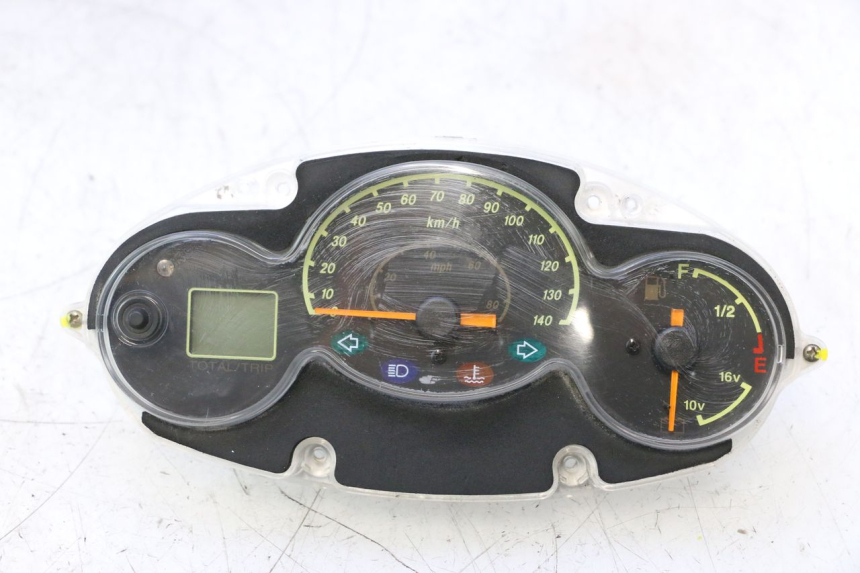 photo de TACHOMETER YAMAHA YP MAJESTY 125 (2002 - 2006) - Hauptansicht