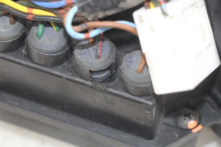 photo de TACHOMETER YAMAHA YZF R THUNDERCAT 600 (1996 - 2003) - Alternative Perspektive