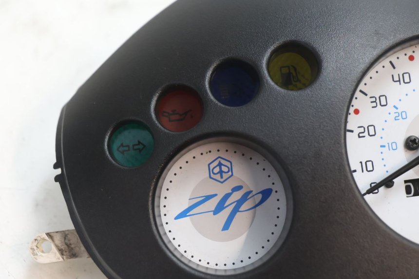photo de TACHOMETER PIAGGIO ZIP 2T 50 (2009 - 2019) - Detailansicht des Bauteils