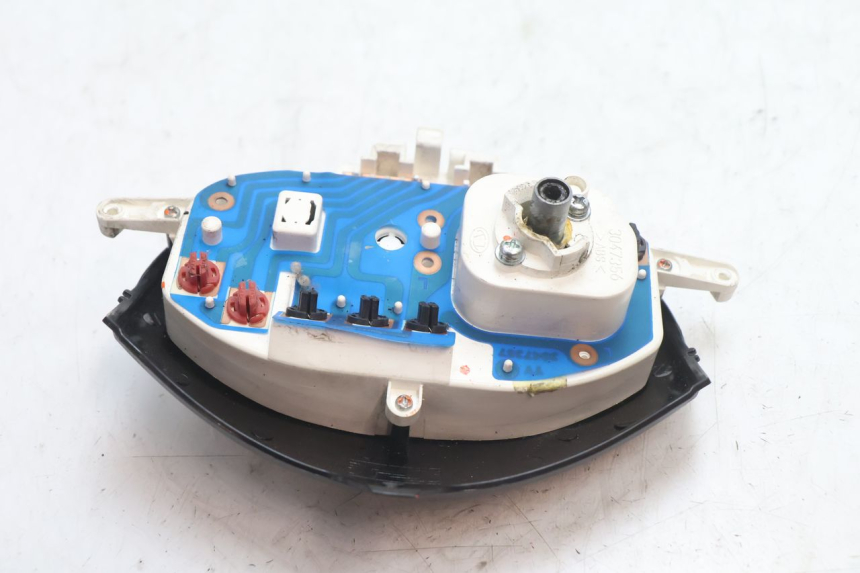 photo de TACHOMETER PIAGGIO ZIP 2T 50 (2009 - 2019) - Details der Befestigungspunkte