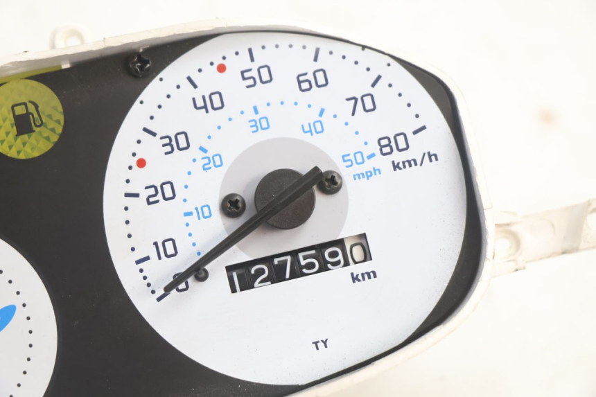 photo de TACHOMETER PIAGGIO ZIP 2T 50 (2009 - 2019) - Zoom auf Gebrauchszustand