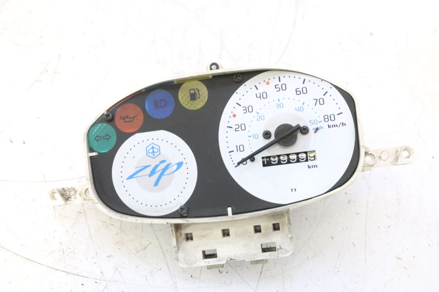 photo de TACHOMETER PIAGGIO ZIP 2T 50 (2009 - 2019) - Hauptansicht