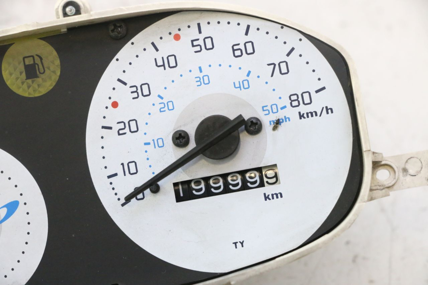 photo de TACHOMETER PIAGGIO ZIP 2T 50 (2009 - 2019) - Detailansicht des Bauteils