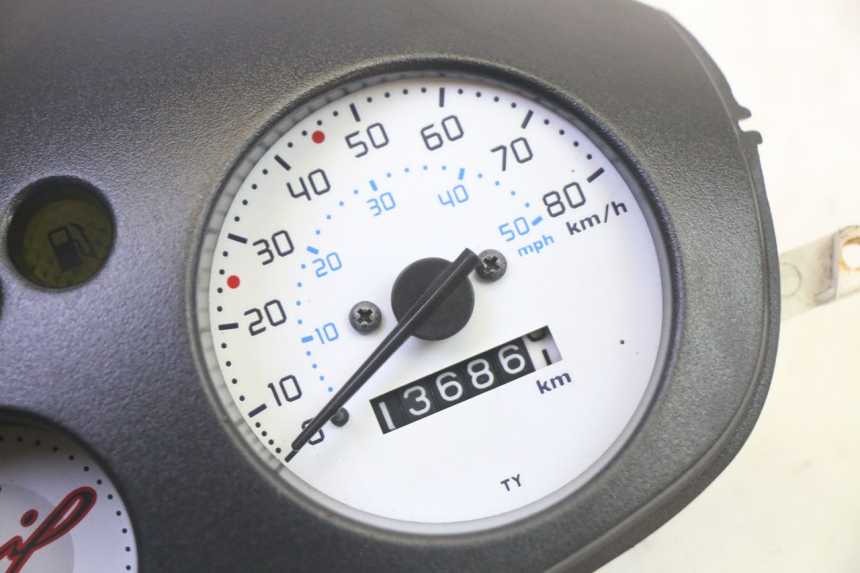 photo de TACHOMETER PIAGGIO ZIP 4T 50 (2018 - 2020) - Alternative Perspektive