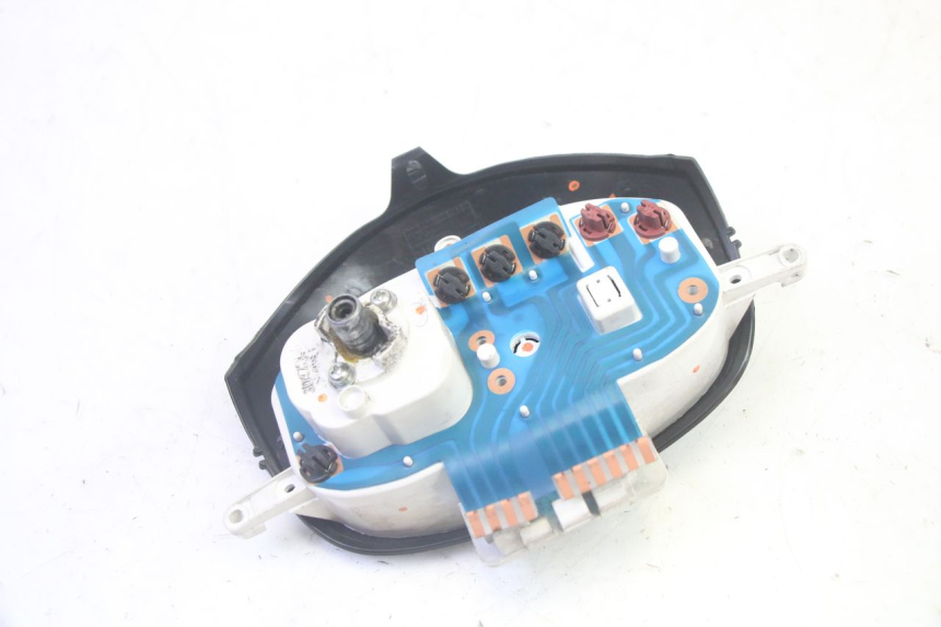 photo de TACHOMETER PIAGGIO ZIP 4T 50 (2018 - 2020) - Details der Befestigungspunkte