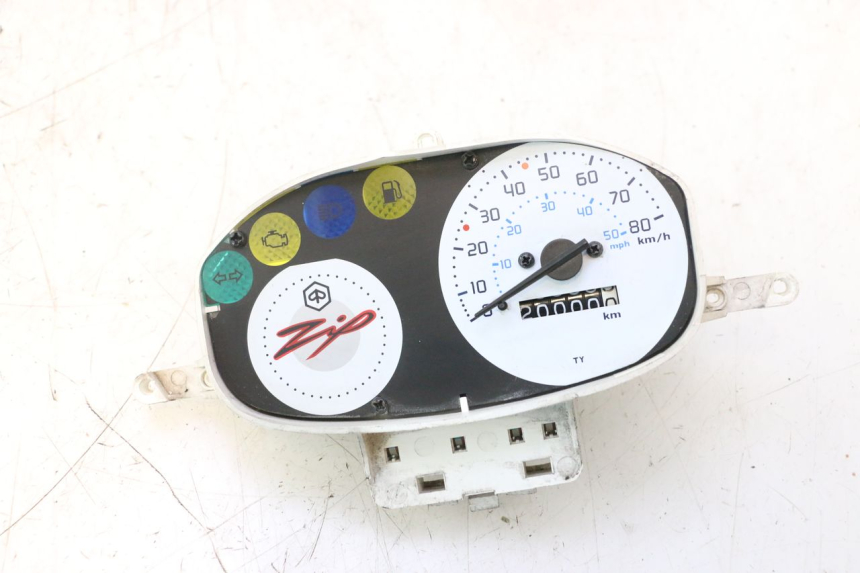 photo de TACHOMETER PIAGGIO ZIP 4T 50 (2018 - 2020) - Hauptansicht