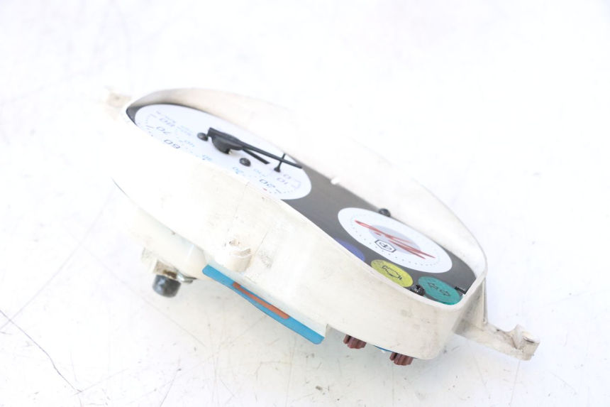 photo de TACHOMETER PIAGGIO ZIP 4T 50 (2018 - 2020) - Alternative Perspektive