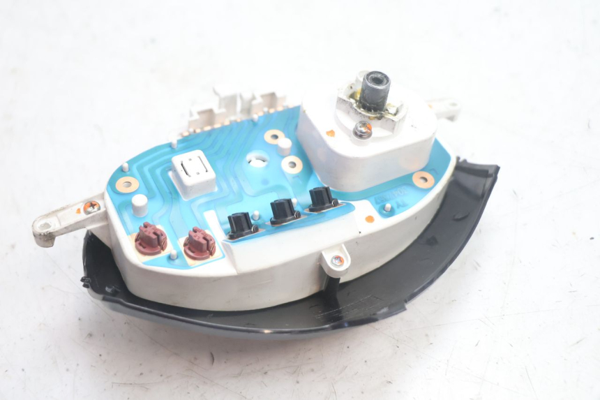 photo de TACHOMETER  PIAGGIO ZIP IGET 4T 50 (2021 - 2023) - Details der Befestigungspunkte