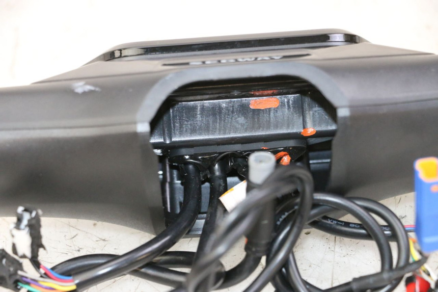 photo de TACHOMETER  SEGWAY NINEBOT ZT3 PRO 1 - Technische Nahaufnahme