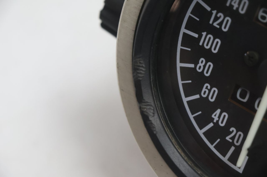 photo de TACHOMETER KAWASAKI ZX-6R ZX6R 600 (1995 - 1997) - Zoom auf Gebrauchszustand