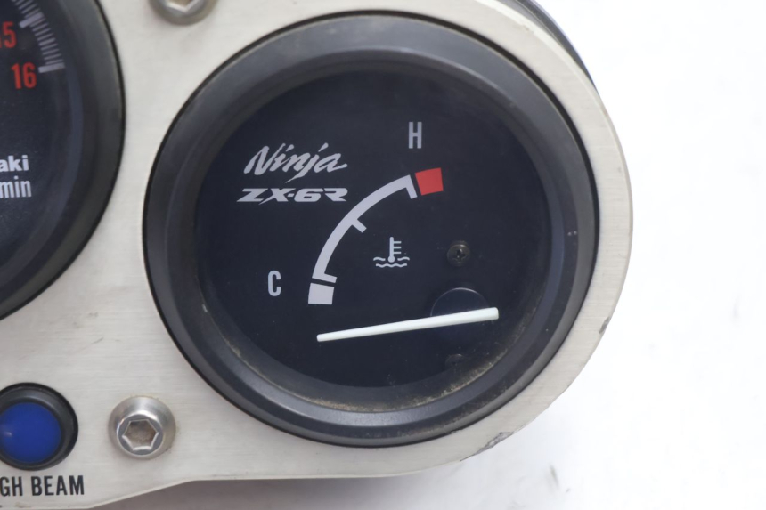 photo de TACHOMETER KAWASAKI ZX-6R ZX6R 600 (1995 - 1997) - Technische Nahaufnahme
