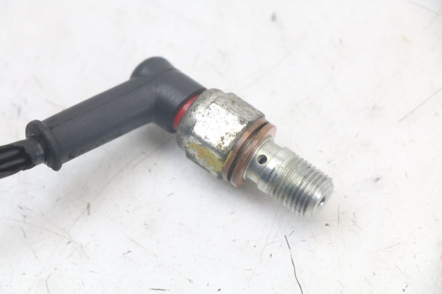 photo de RÜCKLICHT-BREMSLICHTSCHALTER QUADRO 3D S 350 (2013 - 2018) - Alternative Perspektive