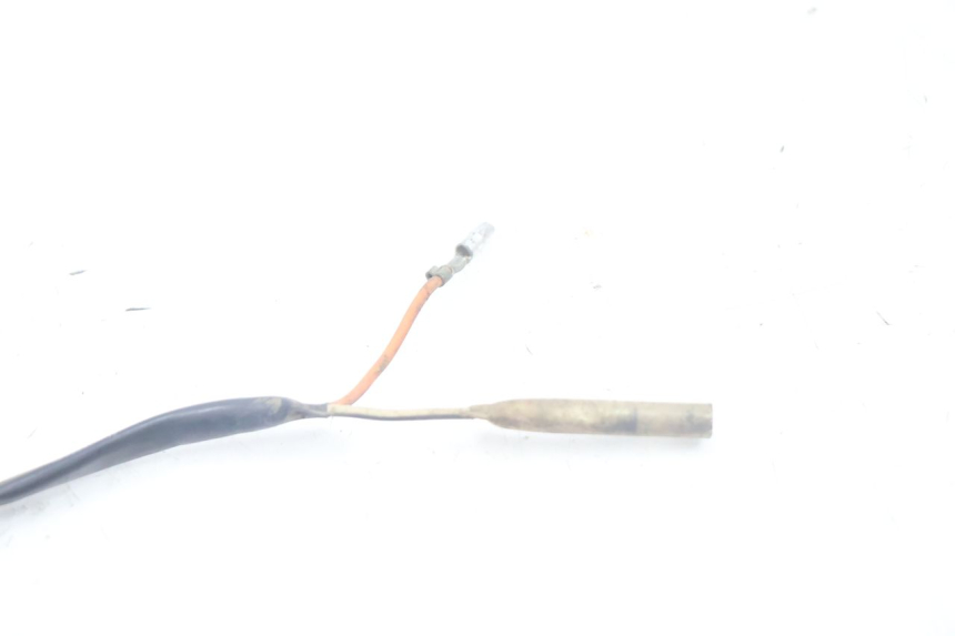 photo de BREMSLICHTSCHALTER HINTEN SUZUKI DR S 600 (1985 - 1989) - Alternative Perspektive