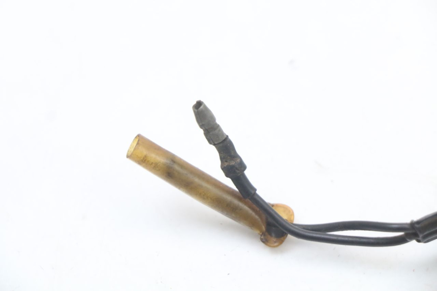 photo de BREMSLICHTSCHALTER HINTEN YAMAHA DTLC 125 (1982 - 1987) - Technische Nahaufnahme