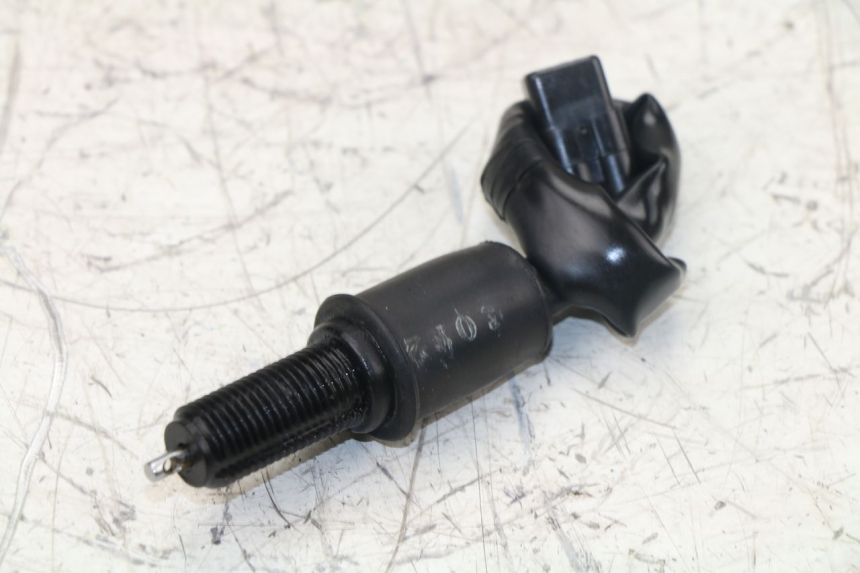 photo de BREMSLICHTSCHALTER HINTEN KAWASAKI ER-6 ER6 F 650 (2009 - 2011) - Hauptansicht