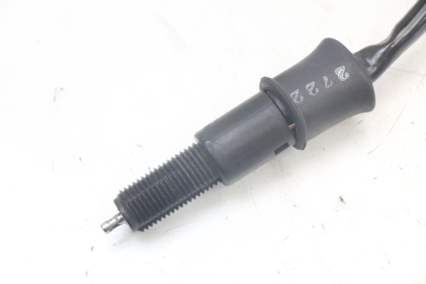 photo de BREMSLICHTSCHALTER HINTEN KAWASAKI ER-6 ER6 N 650 (2012 - 2016) - Zoom auf Gebrauchszustand