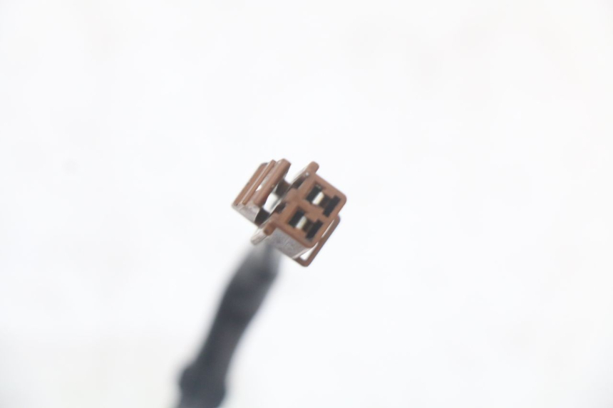 photo de BREMSLICHTSCHALTER HINTEN YAMAHA FZ1 FAZER 1000 (2007 - 2009) - Details der Befestigungspunkte