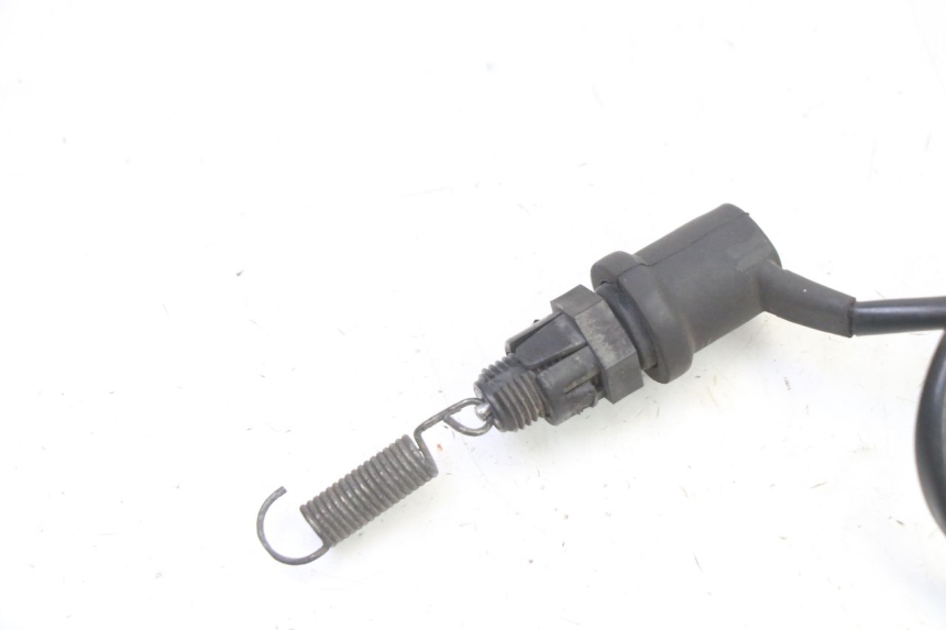 photo de BREMSLICHTSCHALTER HINTEN YAMAHA FZ6 FAZER S2 600 (2007 - 2011) - Zoom auf Gebrauchszustand