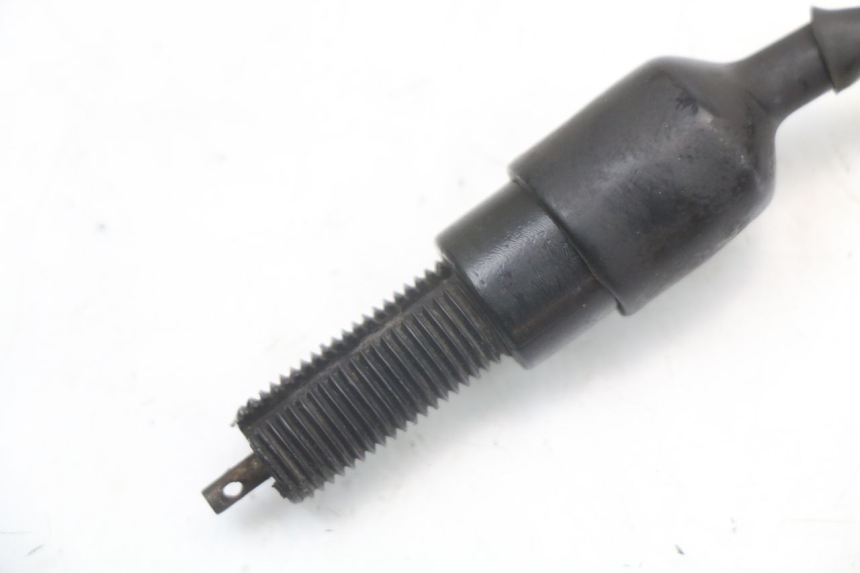 photo de BREMSLICHTSCHALTER HINTEN HYOSUNG GF 125 (2001 - 2005) - Zoom auf Gebrauchszustand