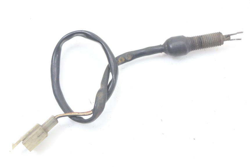 photo de BREMSLICHTSCHALTER HINTEN SUZUKI GN 125 (1997 - 2000) - Zoom auf Gebrauchszustand
