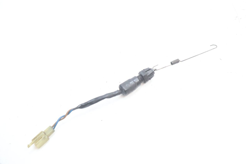 photo de BREMSLICHTSCHALTER HINTEN KAWASAKI GPX F ZX750F 750 (1986 - 1990) - Zoom auf Gebrauchszustand