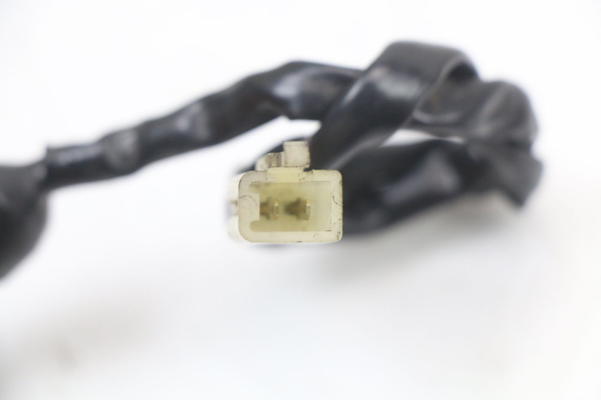 photo de BREMSLICHTSCHALTER HINTEN SUZUKI GZ MARAUDER 125 (1998 - 2004) - Technische Nahaufnahme