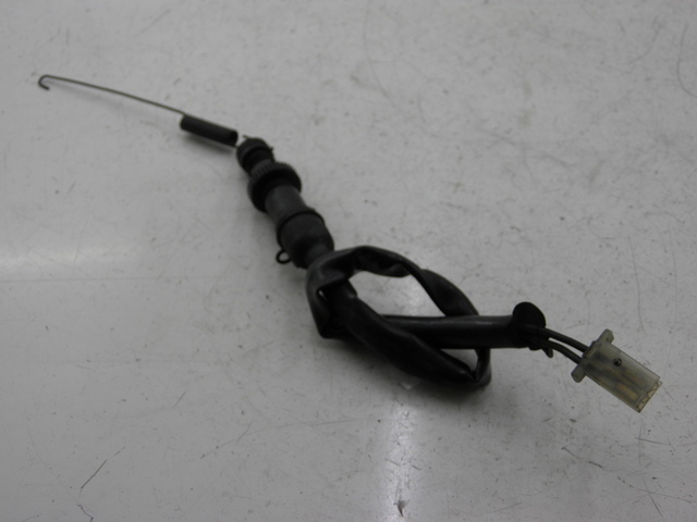 photo de BREMSLICHTSCHALTER HINTEN HONDA CB SEVEN FITTY 750 (1992 - 2003) - Hauptansicht