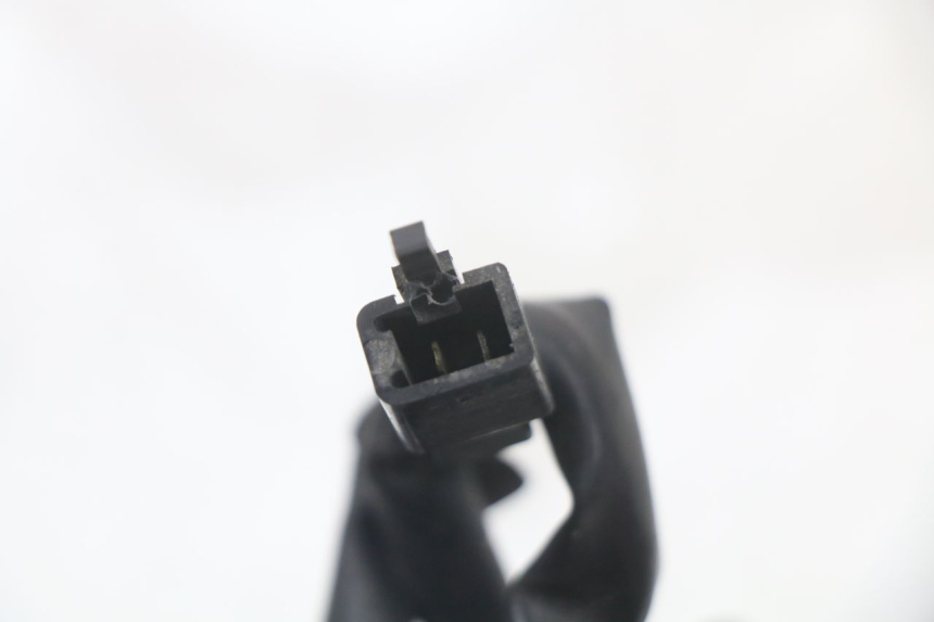 photo de BREMSLICHTSCHALTER HINTEN HONDA CBR F 1000 (1993 - 1996) - Details der Befestigungspunkte