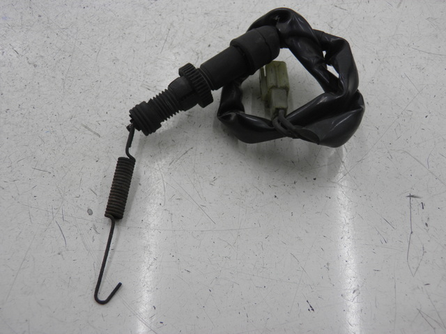 photo de BREMSLICHTSCHALTER HINTEN HONDA NTV DEAUVILLE 650 (2001 - 2006) - Hauptansicht