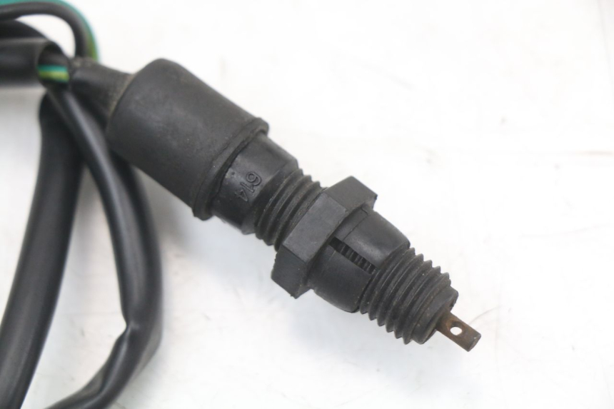 photo de BREMSLICHTSCHALTER HINTEN KYMCO K-PW K-PIPE 50 (2012 - 2017) - Detailansicht des Bauteils