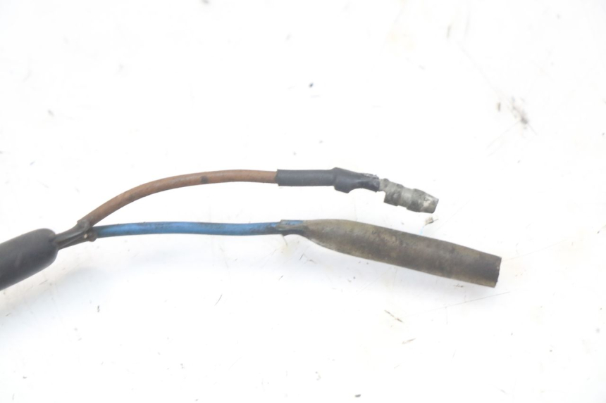 photo de BREMSLICHTSCHALTER HINTEN KAWASAKI GTR 1000 (1994 - 2004) - Technische Nahaufnahme