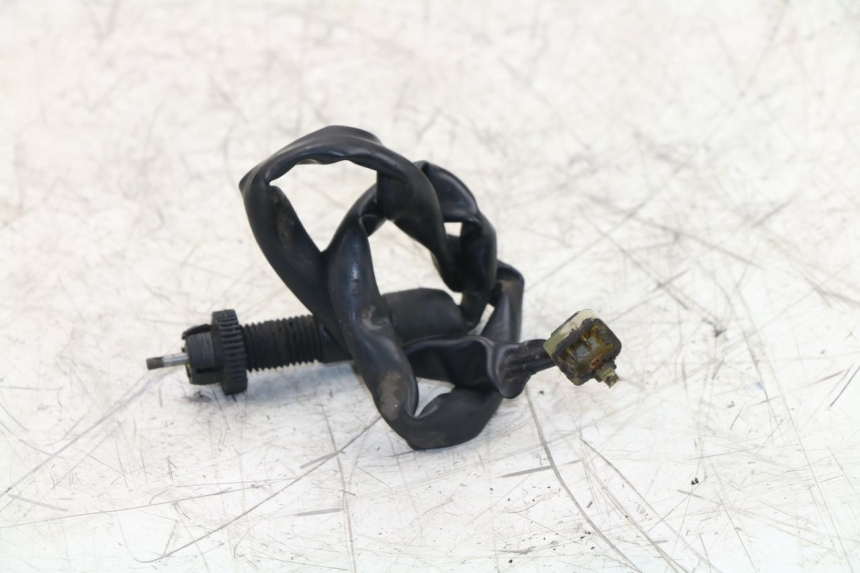 photo de BREMSLICHTSCHALTER HINTEN HONDA NTV REVERSE 650 (1993 - 1994) - Zoom auf Gebrauchszustand