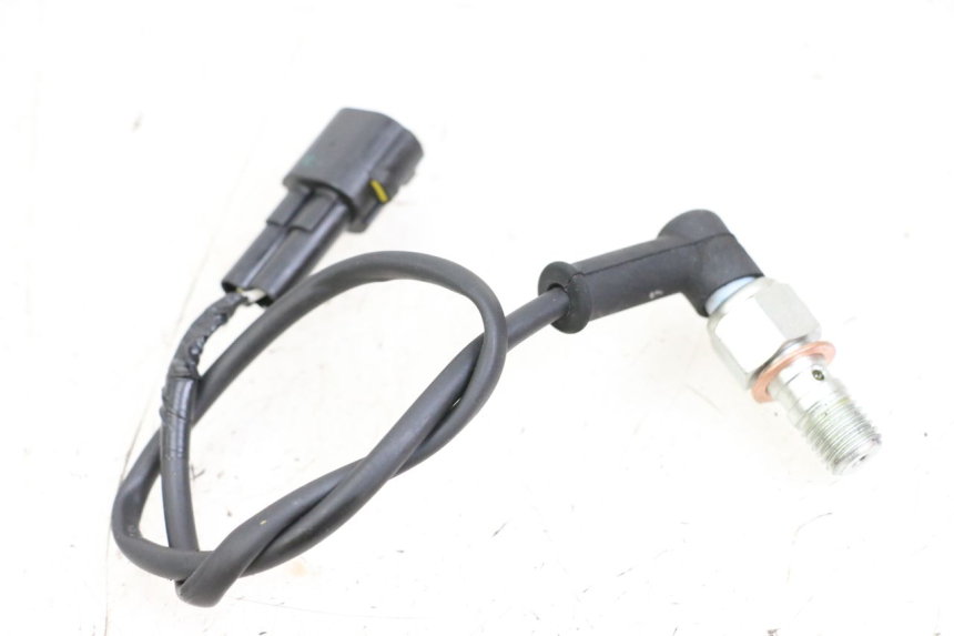 photo de BREMSLICHTSCHALTER HINTEN ROYAL ENFIELD CONTINENTAL GT 650 (2019 - 2024) - Hauptansicht