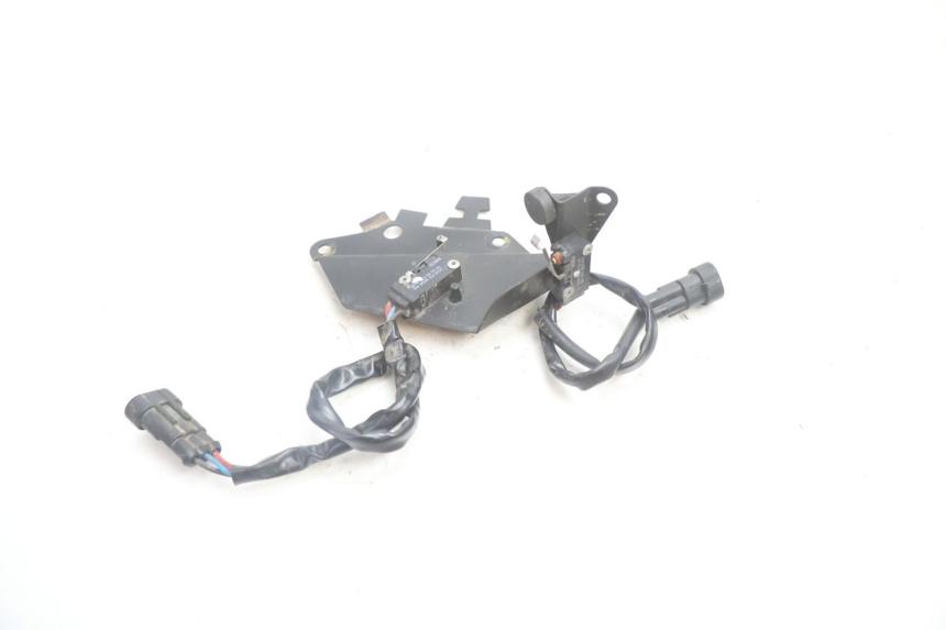 photo de BREMSLICHTSCHALTER HINTEN CAN-AM SPYDER RS 1000 (2008 - 2012) - Hauptansicht
