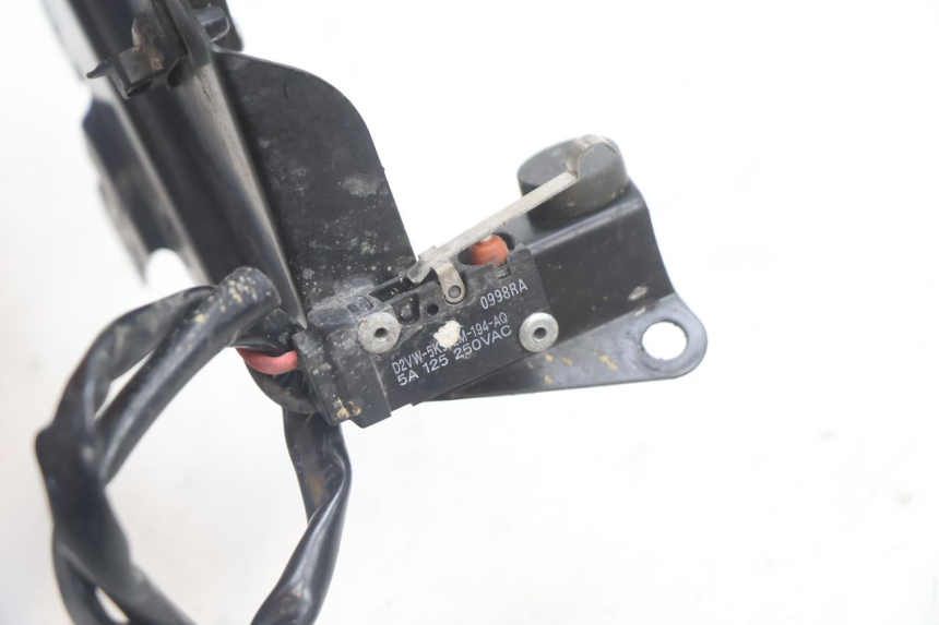 photo de BREMSLICHTSCHALTER HINTEN CAN-AM SPYDER RS 1000 (2008 - 2012) - Alternative Perspektive