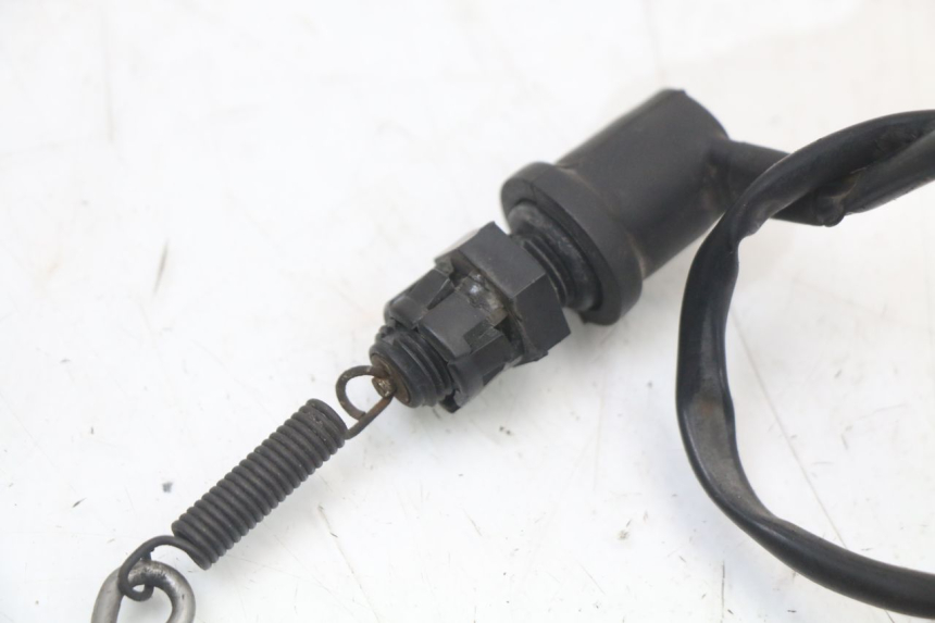 photo de BREMSLICHTSCHALTER HINTEN YAMAHA TDR DELTABOX 125 (1997 - 2003) - Zoom auf Gebrauchszustand