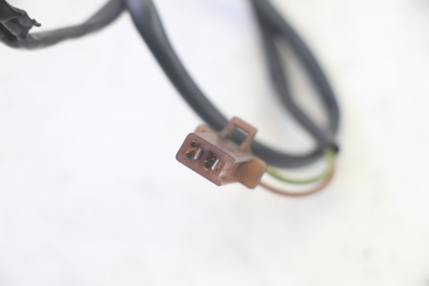 photo de BREMSLICHTSCHALTER HINTEN YAMAHA TZR 50 (2008 - 2016) - Technische Nahaufnahme