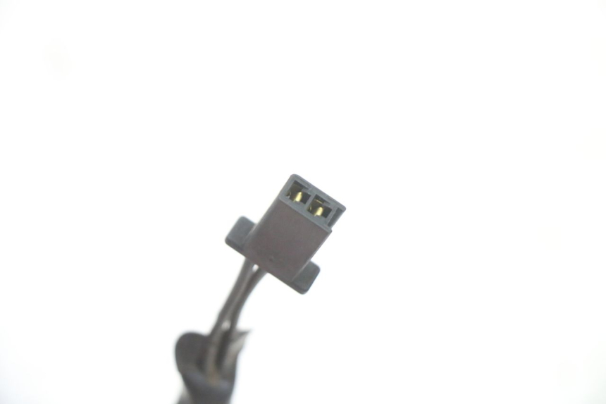 photo de BREMSLICHTSCHALTER HINTEN HONDA XLV VARADERO 125 (2000 - 2006) - Technische Nahaufnahme