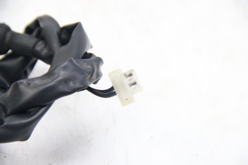 photo de RÜCKLICHT-BREMSLICHTSCHALTER HONDA XR L 125 (2003 - 2007) - Technische Nahaufnahme