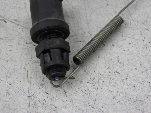 photo de BREMSLICHTSCHALTER HINTEN YAMAHA XJR 1300 (2002 - 2006) - Detailansicht des Bauteils