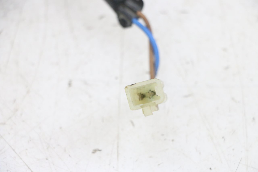 photo de BREMSLICHTSCHALTER HINTEN KAWASAKI ZR 7 750 (1999 - 2004) - Zoom auf Gebrauchszustand