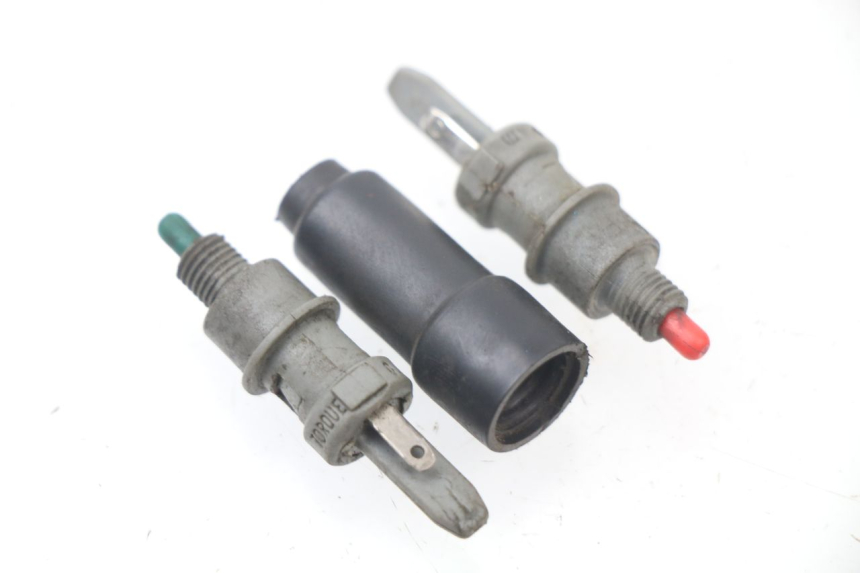 photo de BREMSLICHTSCHALTER YAMAHA BW'S 50 (1999 - 2003) - Hauptansicht