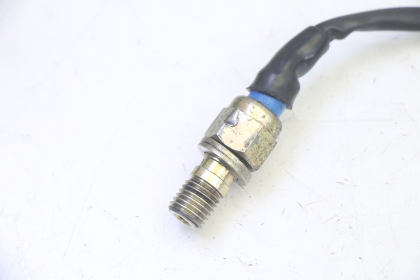 photo de BREMSLICHTSCHALTER RECHTS ADIVA AD3 300 (2014 - 2020) - Zoom auf Gebrauchszustand