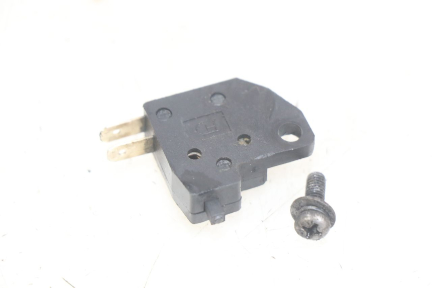 photo de RECHTER STOPP-LICHTSCHALTER KYMCO AGILITY 4T 50 (2005 - 2018) - Hauptansicht