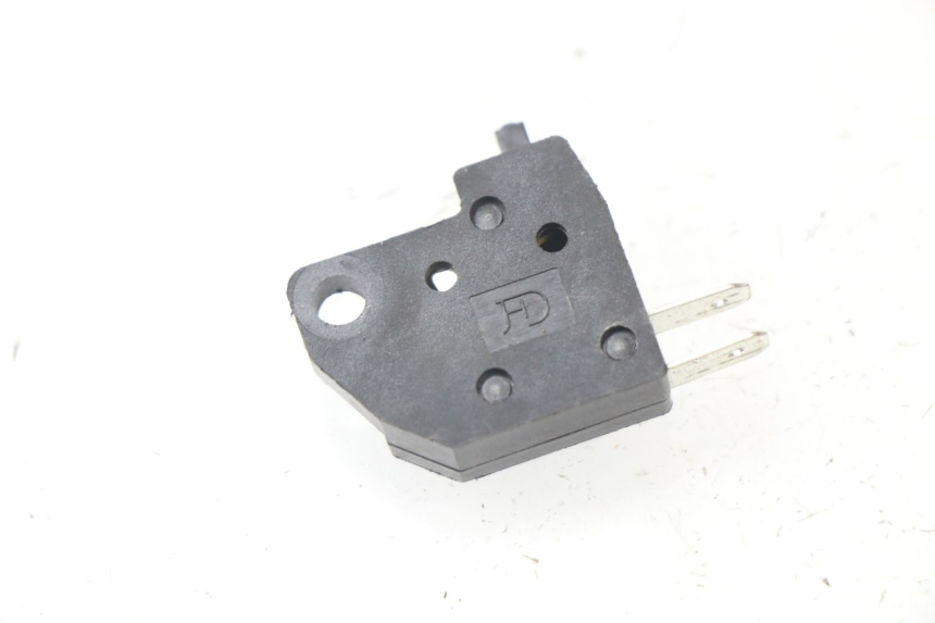 photo de BREMSLICHTSCHALTER RECHTS S-RIDER CAPRI 2T 50 (2010 - 2017) - Zoom auf Gebrauchszustand