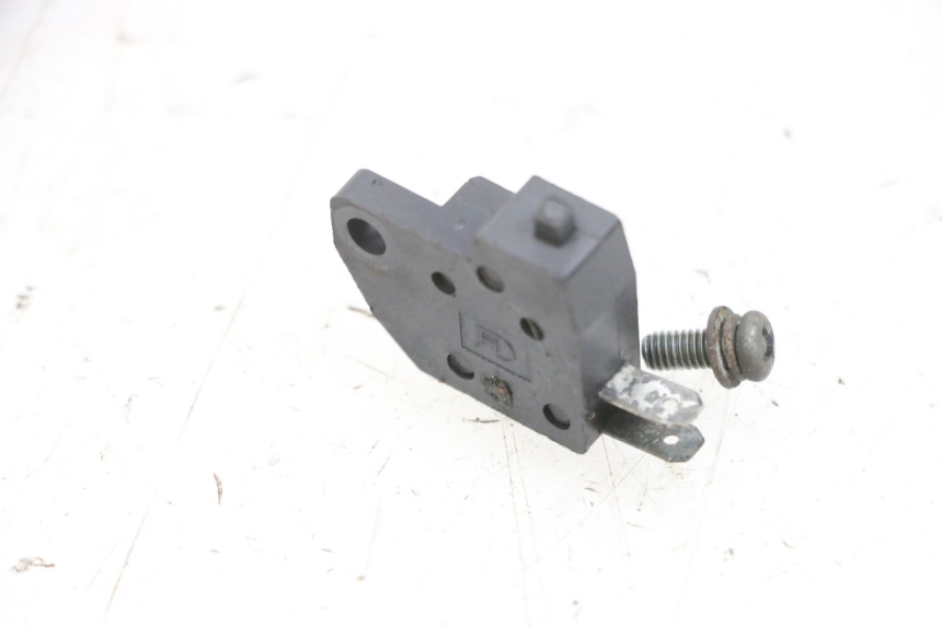 photo de RECHTER STOPP-LICHTSCHALTER SYM CROX 4T 50 (2016 - 2023) - Detailansicht des Bauteils