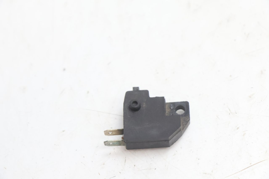 photo de BREMSLICHTSCHALTER RECHTS PEUGEOT KISBEE 4T 50 (2010 - 2017) - Alternative Perspektive