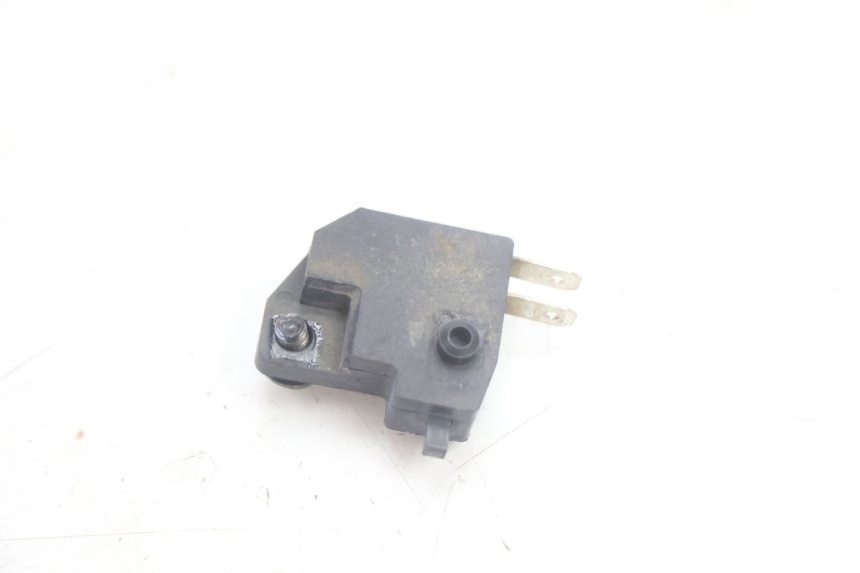 photo de BREMSLICHTSCHALTER RECHTS PEUGEOT KISBEE 4T 50 (2018 - 2022) - Alternative Perspektive