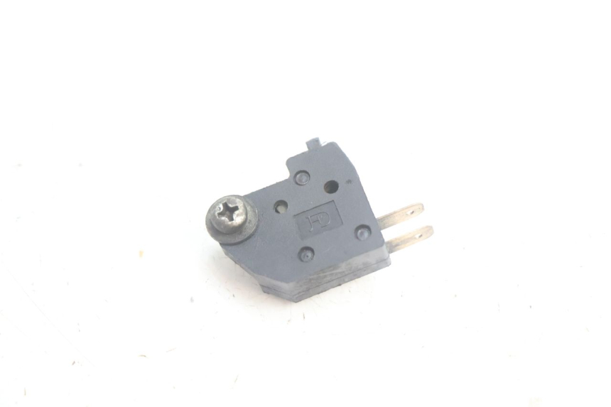 photo de BREMSLICHTSCHALTER RECHTS PEUGEOT KISBEE 4T 50 (2010 - 2017) - Hauptansicht