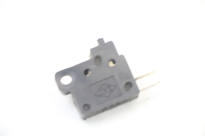 photo de BREMSLICHTSCHALTER RECHTS KYMCO GRAND DINK 125 (2008 - 2014) - Hauptansicht